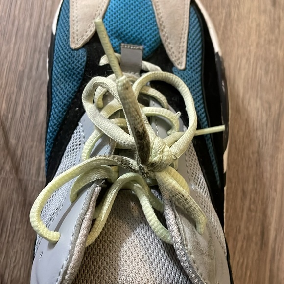 Adidas Yeezy Boost 700 Wave Runner, Size US 10 - Picture 8 of 8
